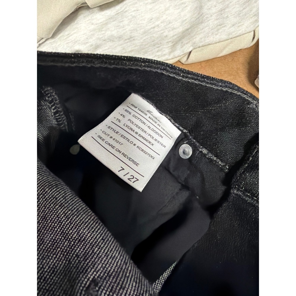 Kancan BRAND NWT LYCRA Women's Distressed Flare Jeans -size 27 - Picture 7 of 7